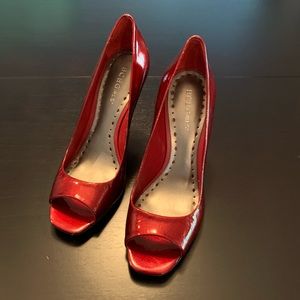 BGBC Girls shinny red open toe pumps.